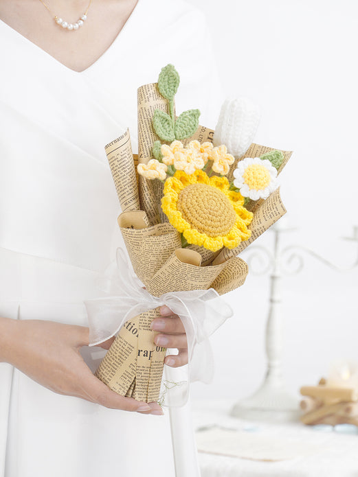 Creative Hand Weaving Knitted Finished Product Wool Flowers Bridal Bouquet